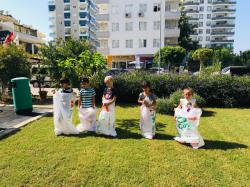 ZAMBAKLAR YÜZ BOYAMA  VE BALON GÜNÜ